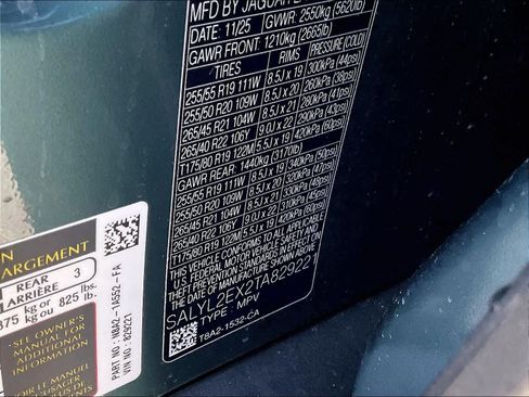 New 2026 Land Rover Range Rover Velar Dynamic SE image 36