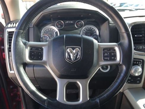 Used 2015 RAM 1500 Laramie w/ Convenience Group AWD/4WD image 18