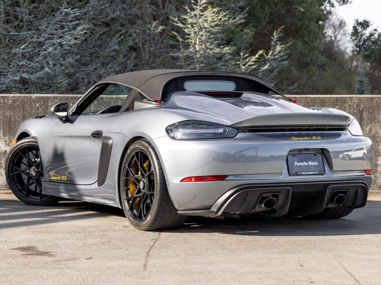 Certified 2025 Porsche 718 Boxster Spyder RS RWD image 3