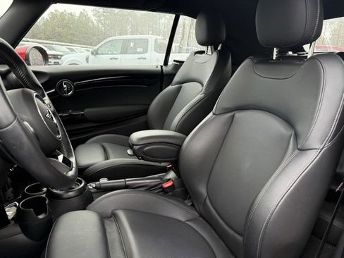 Used 2024 MINI Cooper S image 9