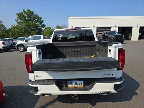 Used 2023 GMC Sierra 1500 AT4 AWD/4WD image 5