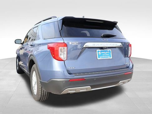 Used 2021 Ford Explorer XLT w/ Equipment Group 202A AWD/4WD image 19
