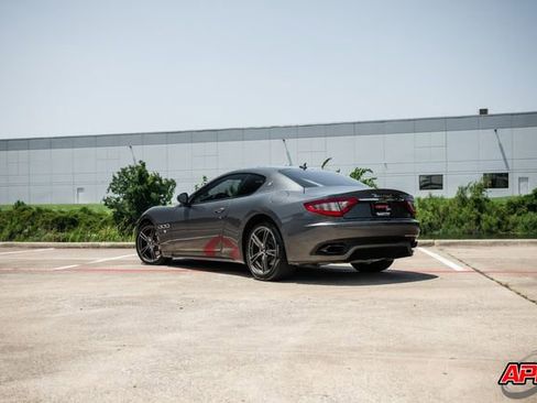 Used 2017 Maserati GranTurismo Sport image 21