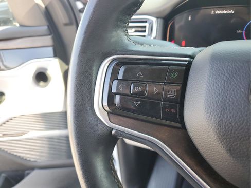 Used 2023 Jeep Grand Wagoneer L 4WD image 25