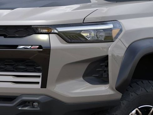 New 2026 Chevrolet Colorado ZR2 w/ Technology Package AWD/4WD image 10