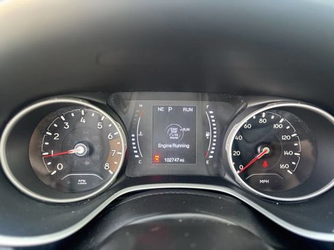 Used 2020 Jeep Compass Latitude w/ Cold Weather Group image 18