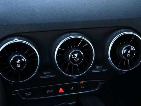 Used 2017 Audi TT 2.0T image 17