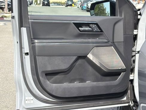 Used 2025 GMC Sierra EV Denali image 19