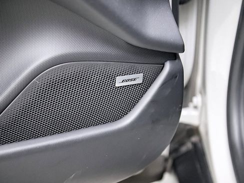 Used 2022 Porsche Taycan image 26