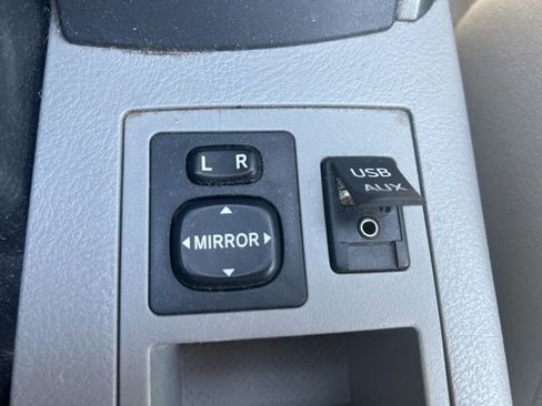 Used 2012 Toyota RAV4 4WD w/ Value Pkg image 22