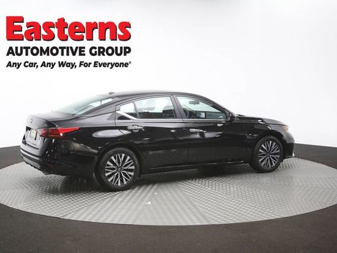 Used 2024 Nissan Altima 2.5 SV w/ SV Premium Package FWD image 40