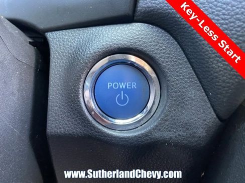 Used 2022 Toyota RAV4 SE image 25