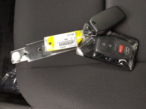 Used 2025 Toyota Corolla LE w/ LE Premium Package image 37