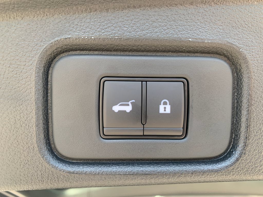 New 2026 Nissan Pathfinder Platinum FWD image 7