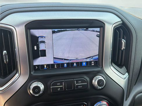 Used 2023 GMC Sierra 2500 SLT w/ SLT Premium Package AWD/4WD image 16