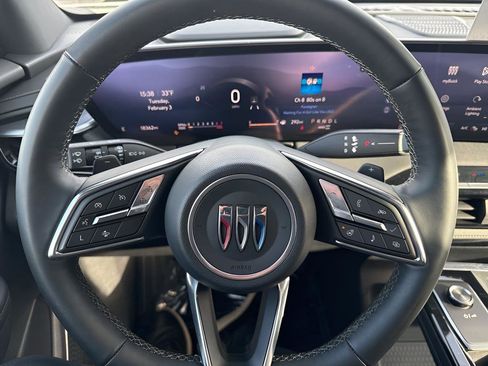 Used 2025 Buick Enclave Sport Touring image 21