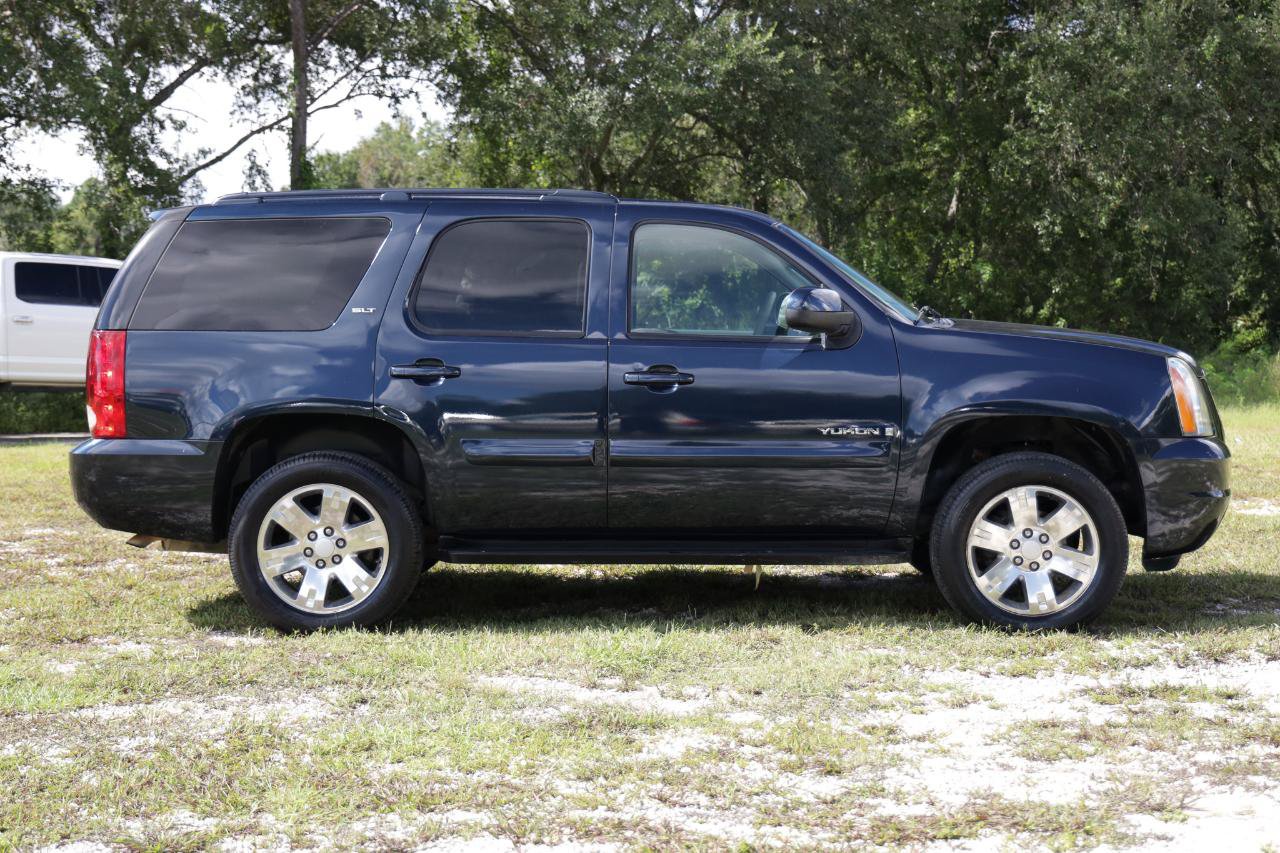 Used 2007 GMC Yukon SLT w/ SLT Preferred Equipment Group RWD image 13
