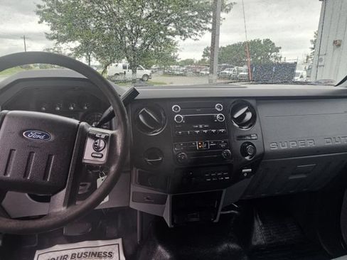 Used 2015 Ford F550 2WD Regular Cab Super Duty image 15