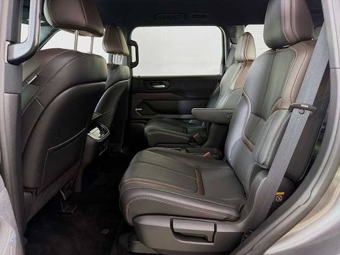 Certified 2025 Nissan Armada SL w/ Captain's Chari Seat Package AWD/4WD image 22