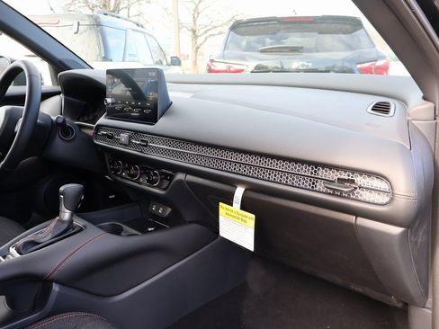 New 2026 Honda HR-V Sport image 9