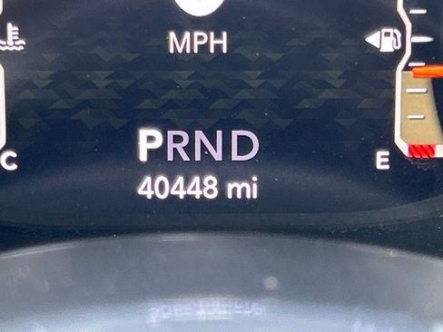 Used 2022 Jeep Wrangler Unlimited Sahara image 31