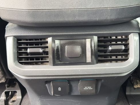 Used 2023 Ford F150 Lariat RWD image 15