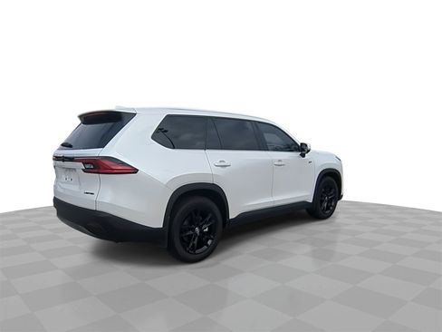 Used 2025 Toyota Grand Highlander FWD image 8