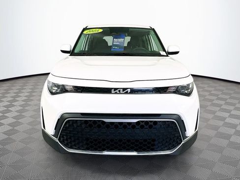 Used 2025 Kia Soul LX w/ LX Technology Package FWD image 5