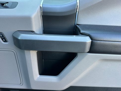 Used 2016 Ford F150 XLT w/ Equipment Group 302A Luxury image 17