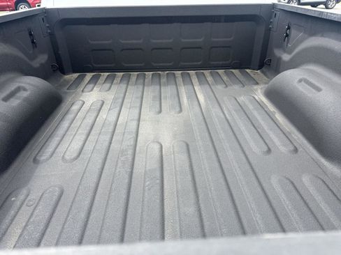 Used 2024 RAM 2500 Big Horn w/ Night Edition AWD/4WD image 4