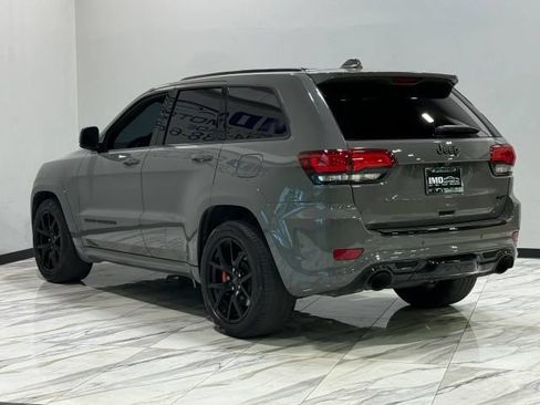 Used 2021 Jeep Grand Cherokee SRT w/ Trailer Tow Group IV AWD/4WD image 8