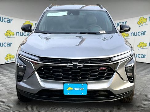 New 2026 Chevrolet Trax RS w/ Sunroof Package FWD image 3