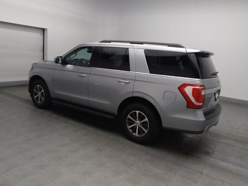 Used 2020 Ford Expedition XLT image 3