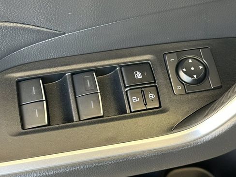 Used 2024 Toyota RAV4 XLE Premium FWD image 12