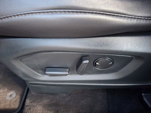 Used 2023 Ford Explorer XLT w/ Equipment Group 202A image 15