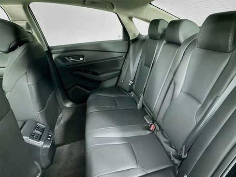 Certified 2025 Honda Accord Touring image 35