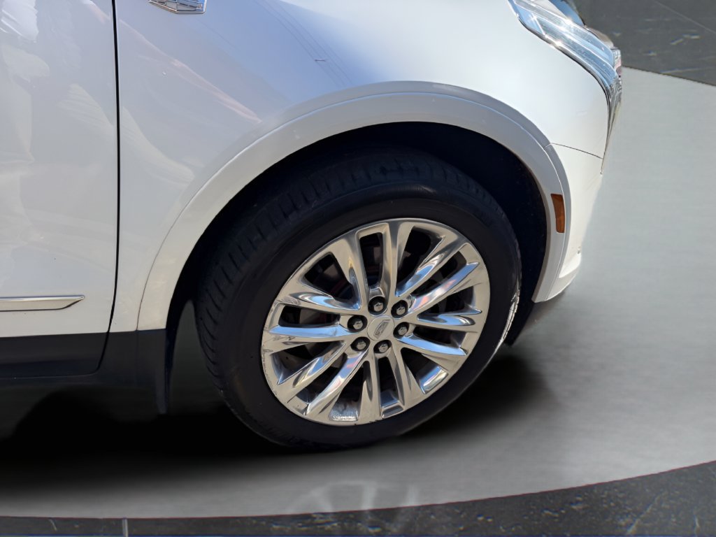 Used 2017 Cadillac XT5 Platinum AWD/4WD image 16