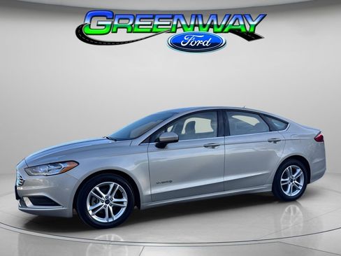 Used 2018 Ford Fusion S image 1
