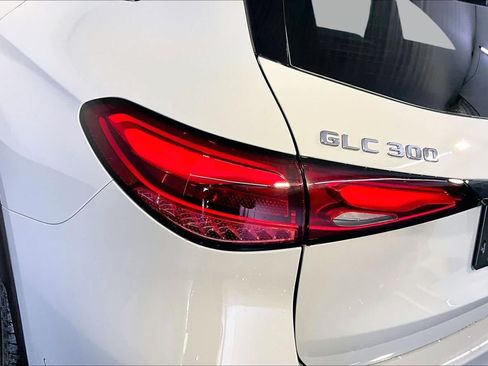 New 2026 Mercedes-Benz GLC 300 4MATIC image 5