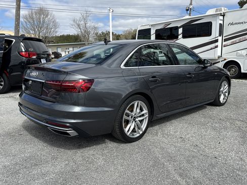 Used 2022 Audi A4 2.0T Premium Plus w/ Premium Plus Package image 5