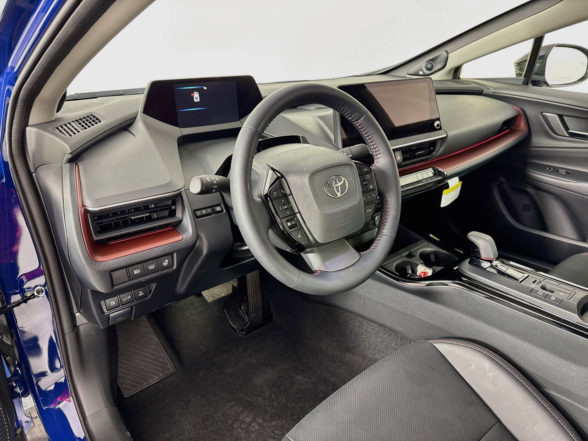 Certified 2026 Toyota Prius Plug-In Hybrid w/ Limited Premium Package FWD image 9