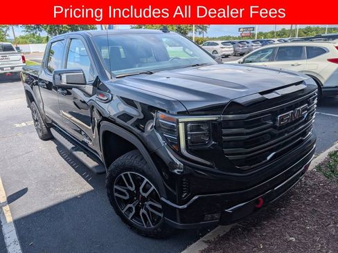 Used 2025 GMC Sierra 1500 AT4 w/ AT4 Premium Package AWD/4WD image 2