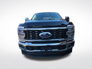 Used 2025 Ford F350 Lariat w/ Lariat Ultimate Package AWD/4WD video 3