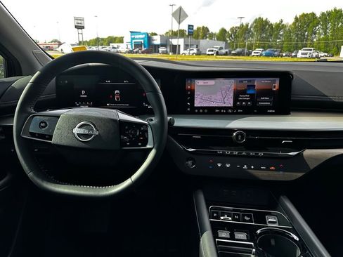 Used 2025 Nissan Murano SL image 44