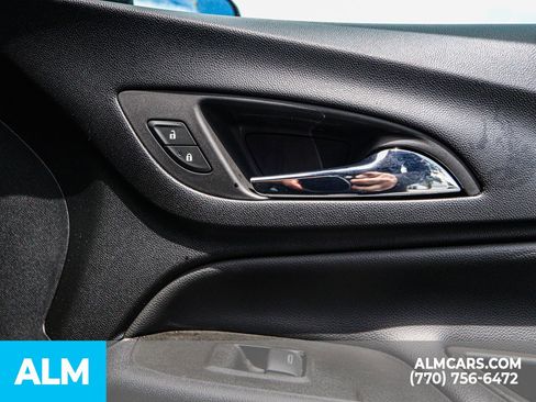 Used 2023 Chevrolet Equinox LT w/ LPO, Floor Liner Package image 52