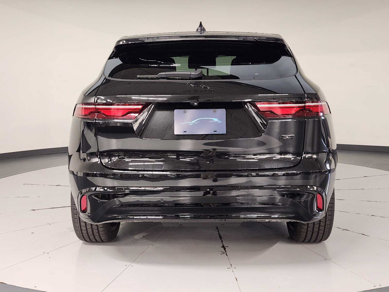 New 2026 Jaguar F-PACE R-Dynamic S AWD/4WD image 10