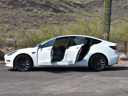Used 2022 Tesla Model 3 Performance AWD/4WD image 7