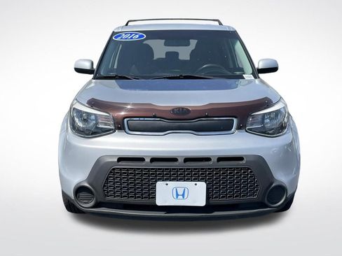 Used 2016 Kia Soul image 9