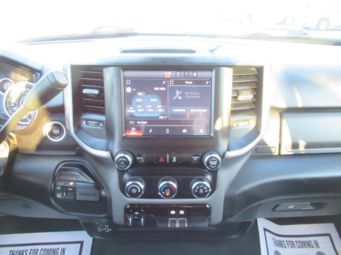 Used 2024 RAM 2500 Big Horn AWD/4WD image 13
