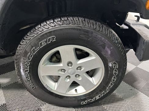 Used 2018 Jeep Wrangler Unlimited Sport S image 9